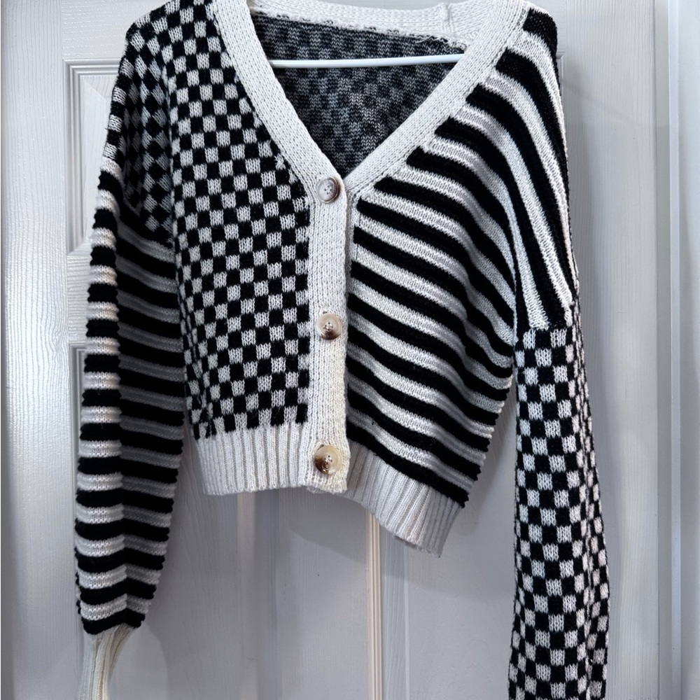 Black and White Checkered Women's Sweater